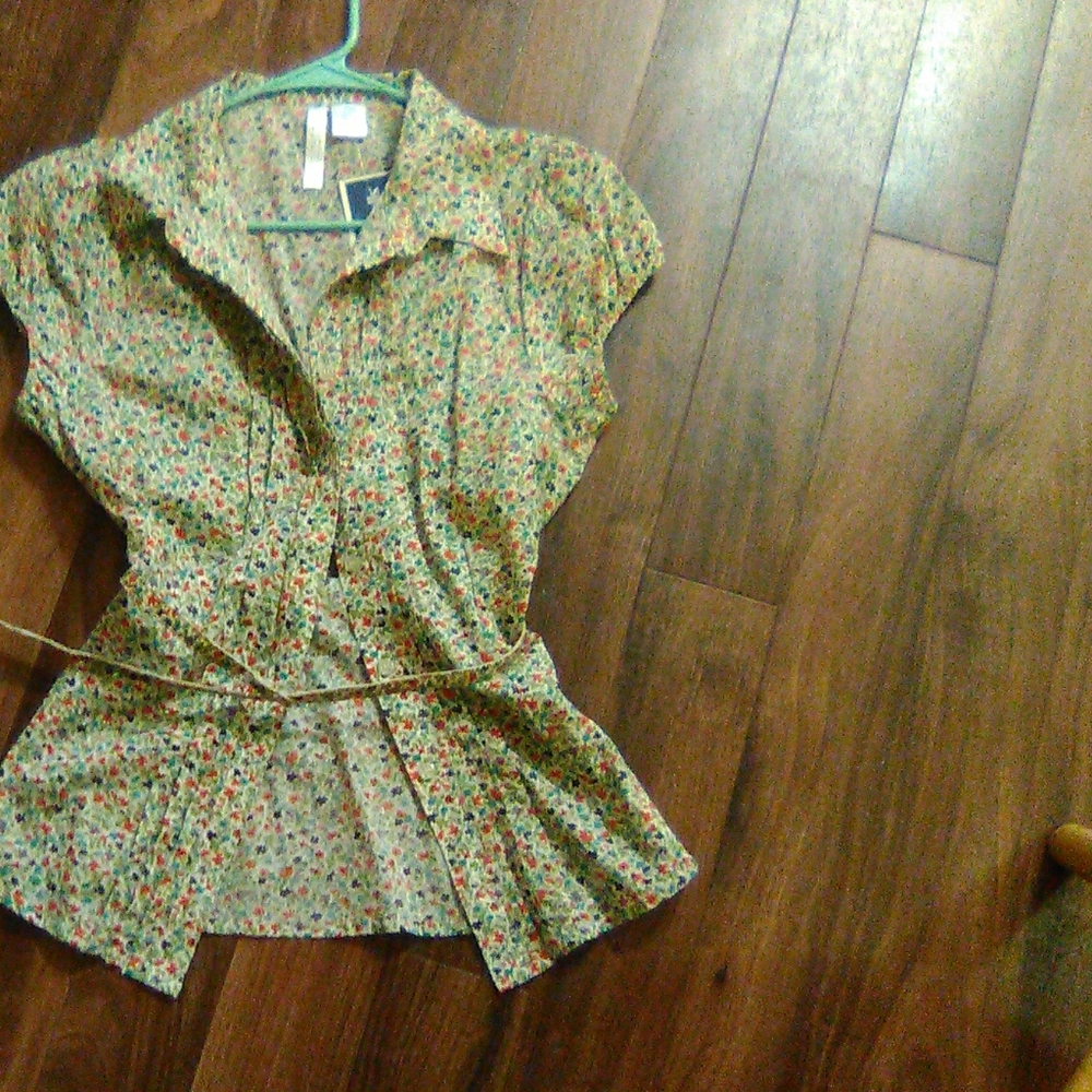 Julie & Jewels flower shirt